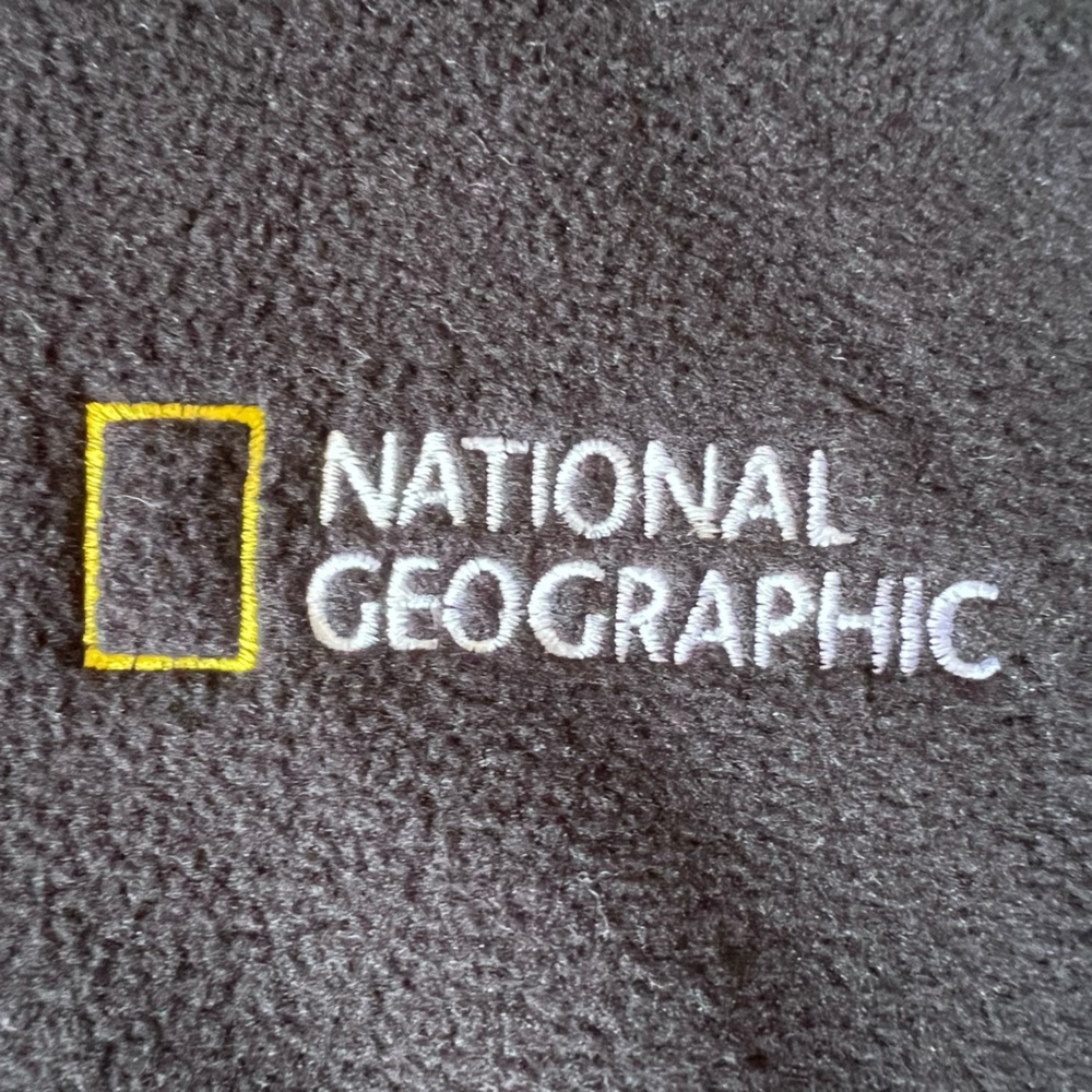 Port Authority NEW National Geographic Black Fleece Vest Size Medium - Picture 8 of 11